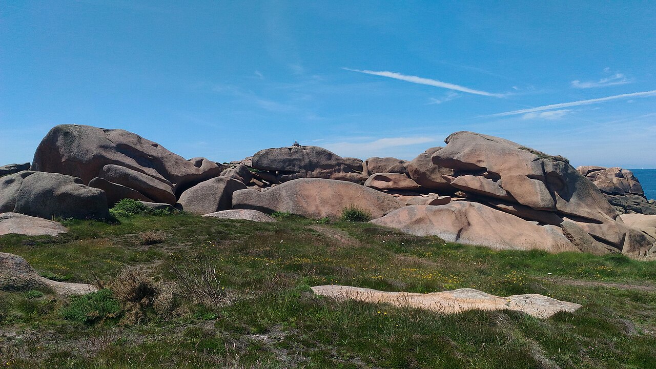 La Cote de Granit Rose, de Perros-Guirec a Saint-Malo, Bretagne